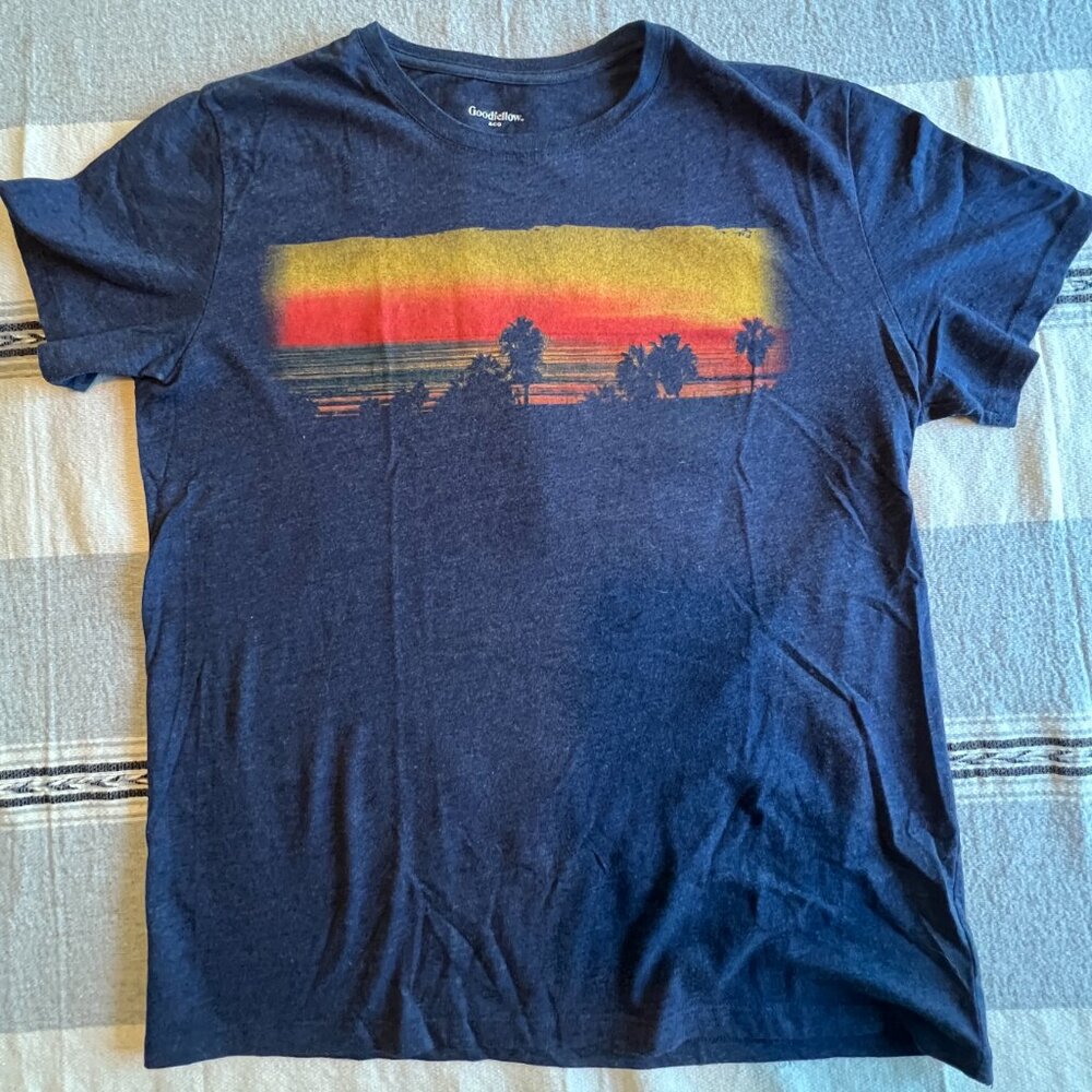 That Favorite California T-shirt - Large
